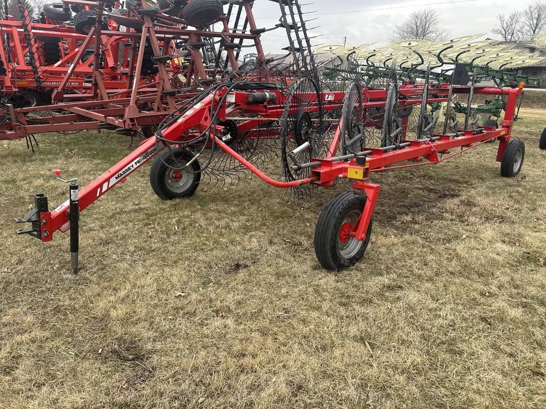 Image of Massey Ferguson 3983 Primary image