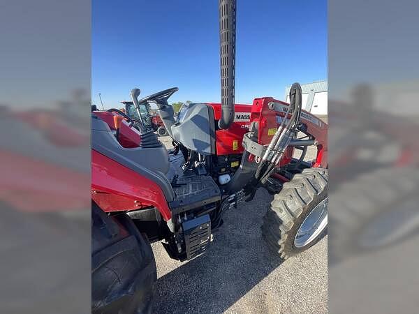 Image of Massey Ferguson 4607M equipment image 3