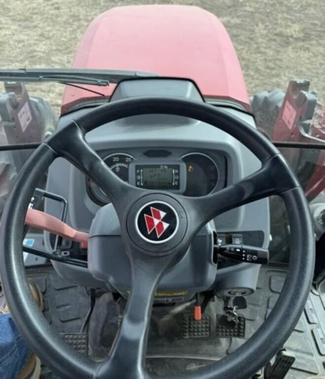 Image of Massey Ferguson 4610 equipment image 2