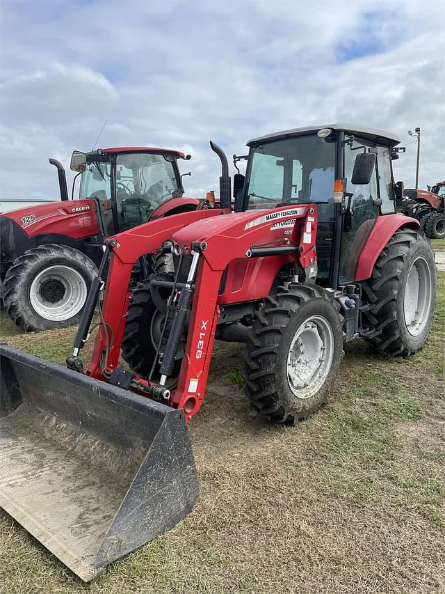 Image of Massey Ferguson 4610M equipment image 2