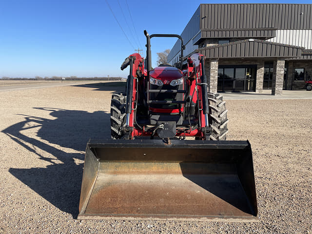 Image of Massey Ferguson 4709 equipment image 3