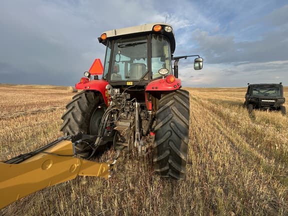 Image of Massey Ferguson 5613 equipment image 3