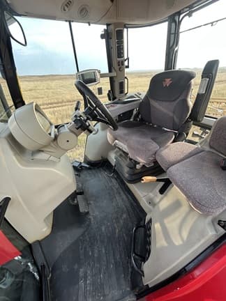 Image of Massey Ferguson 5613 equipment image 4