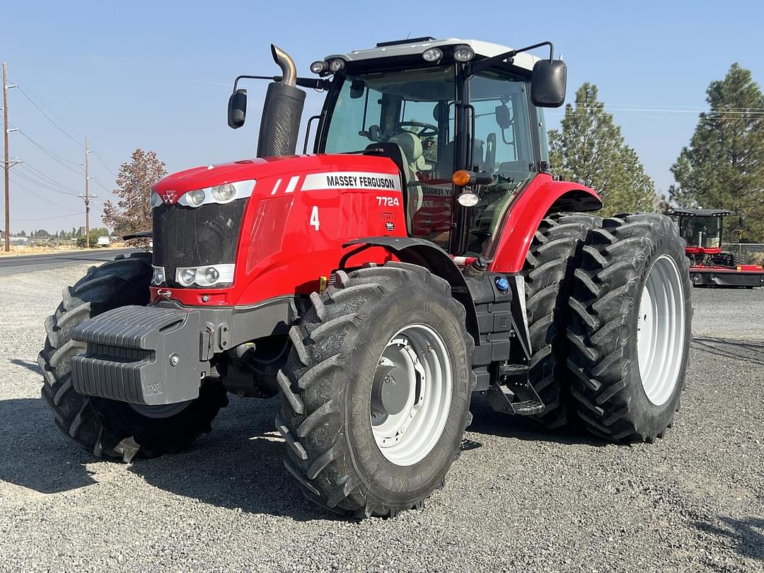 Image of Massey Ferguson 7724 Primary image