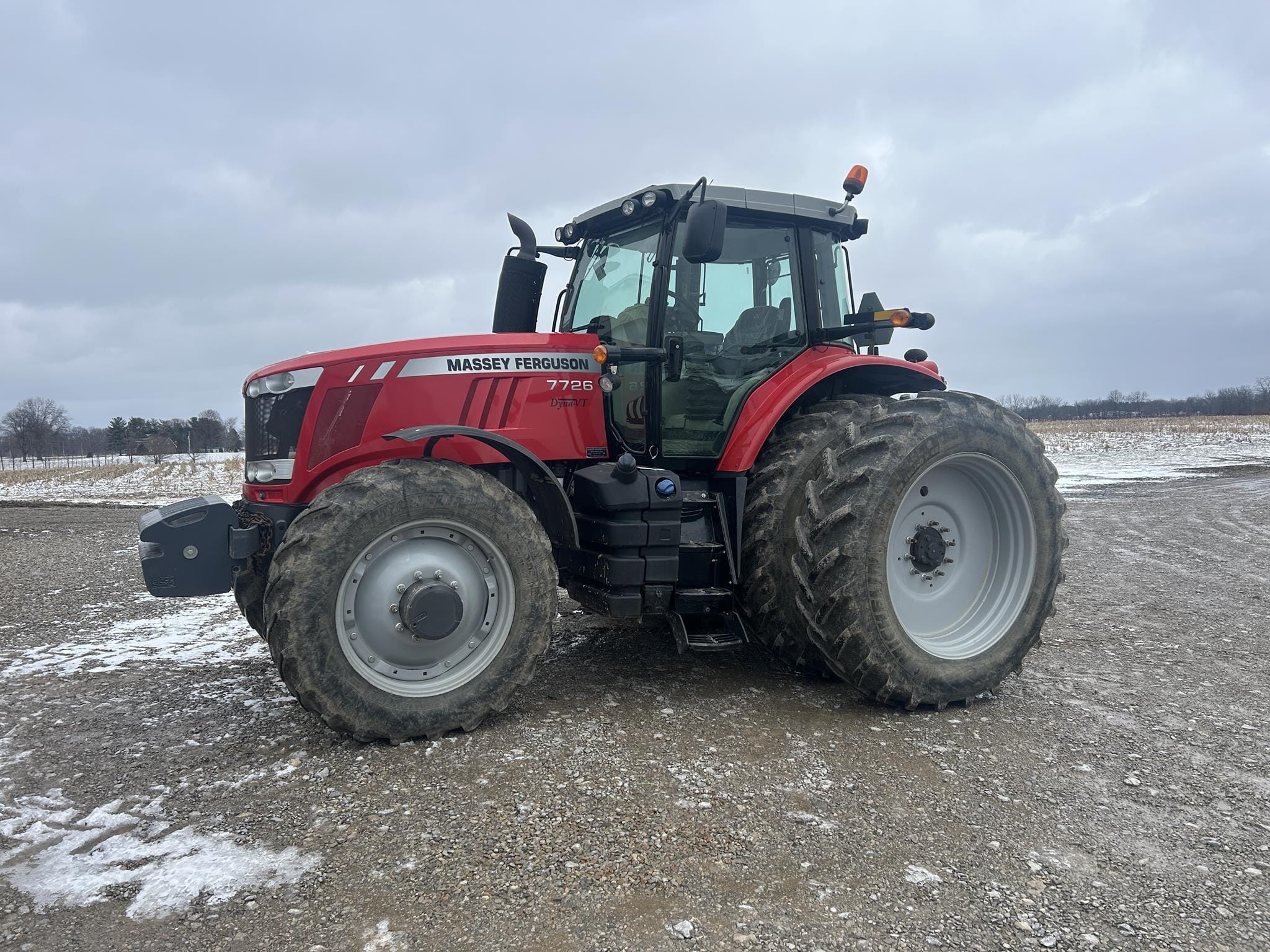 2015 Massey Ferguson 7726 Equipment Image0