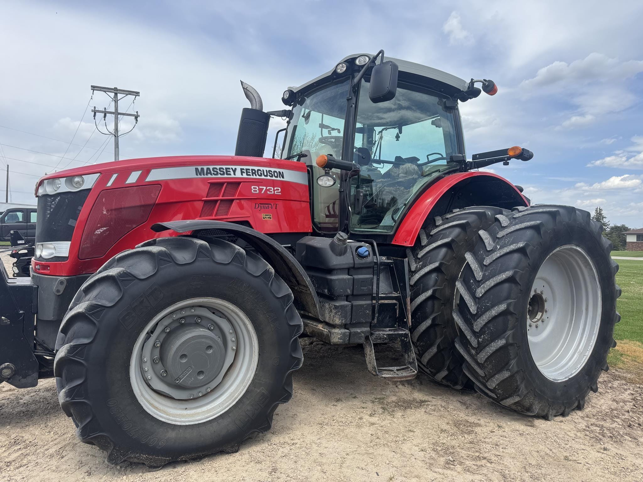 2015 Massey Ferguson 8732 Equipment Image0