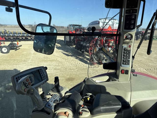 Image of Massey Ferguson 8735 equipment image 3