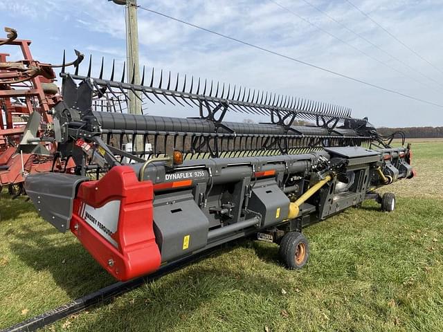 Image of Massey Ferguson 9255 equipment image 2