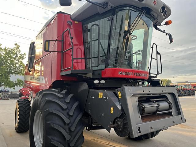 Image of Massey Ferguson 9520 equipment image 1