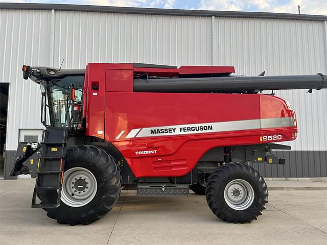 Image of Massey Ferguson 9520 equipment image 4