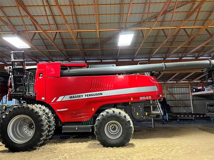 2015 Massey Ferguson 9545 Equipment Image0