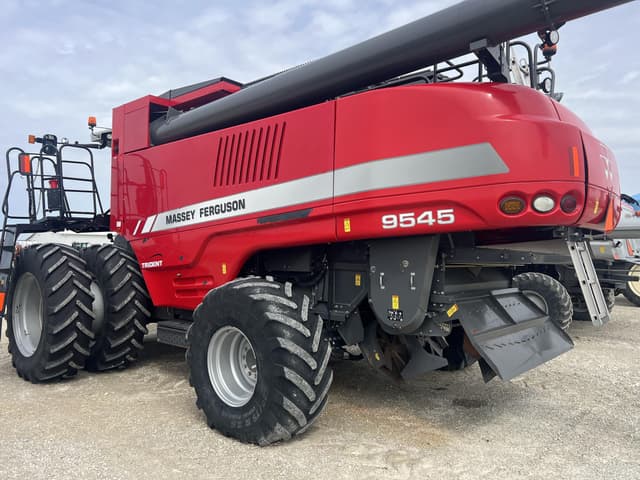 Image of Massey Ferguson 9545 equipment image 4