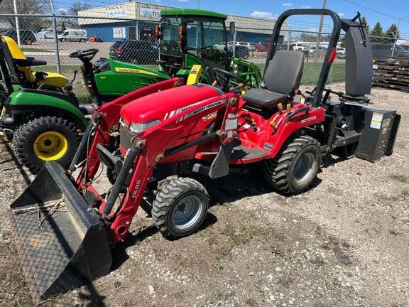 Image of Massey Ferguson GC1705 equipment image 3