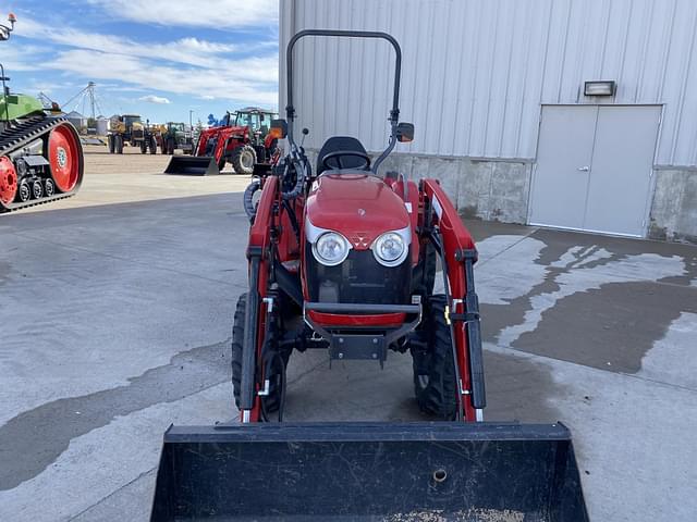 Image of Massey Ferguson 1734E equipment image 2