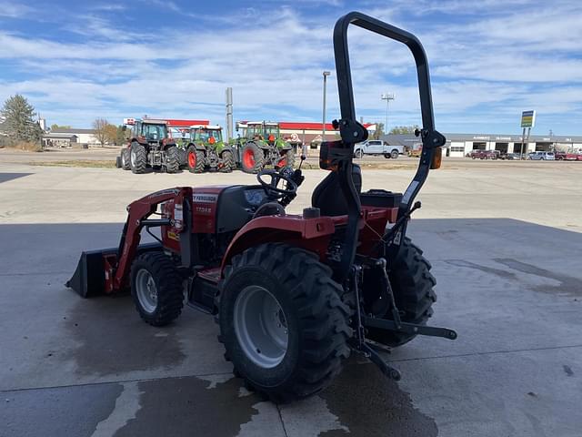 Image of Massey Ferguson 1734E equipment image 3