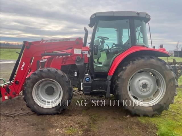 Image of Massey Ferguson 5611 equipment image 3