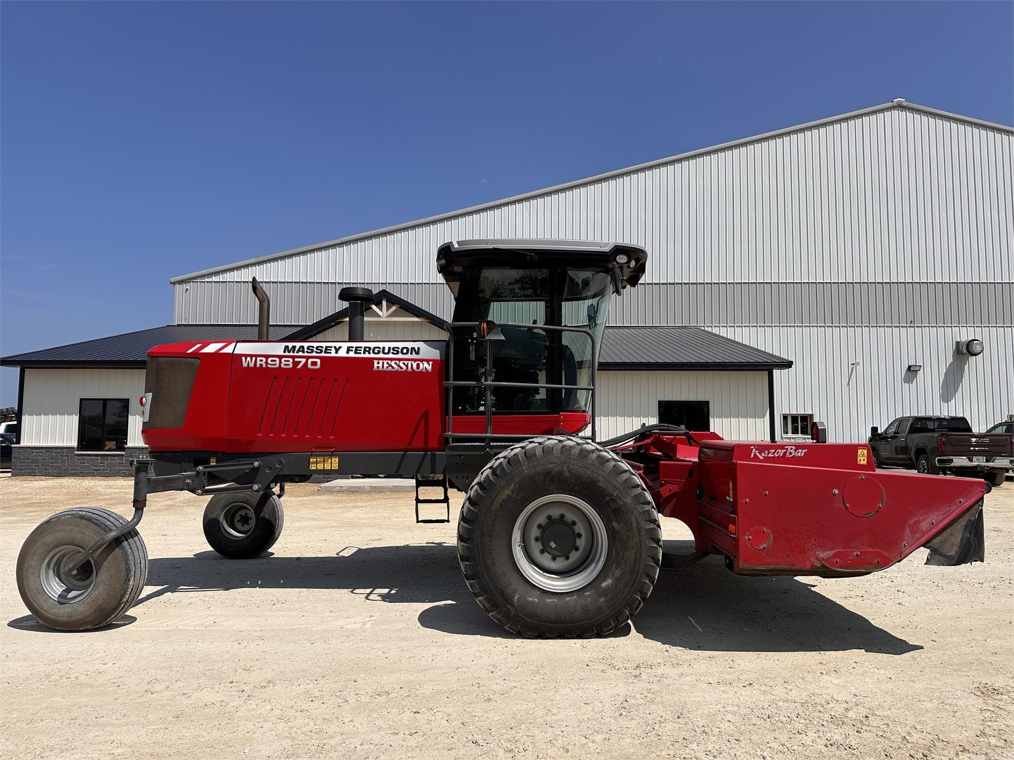 Main image Massey Ferguson WR9870