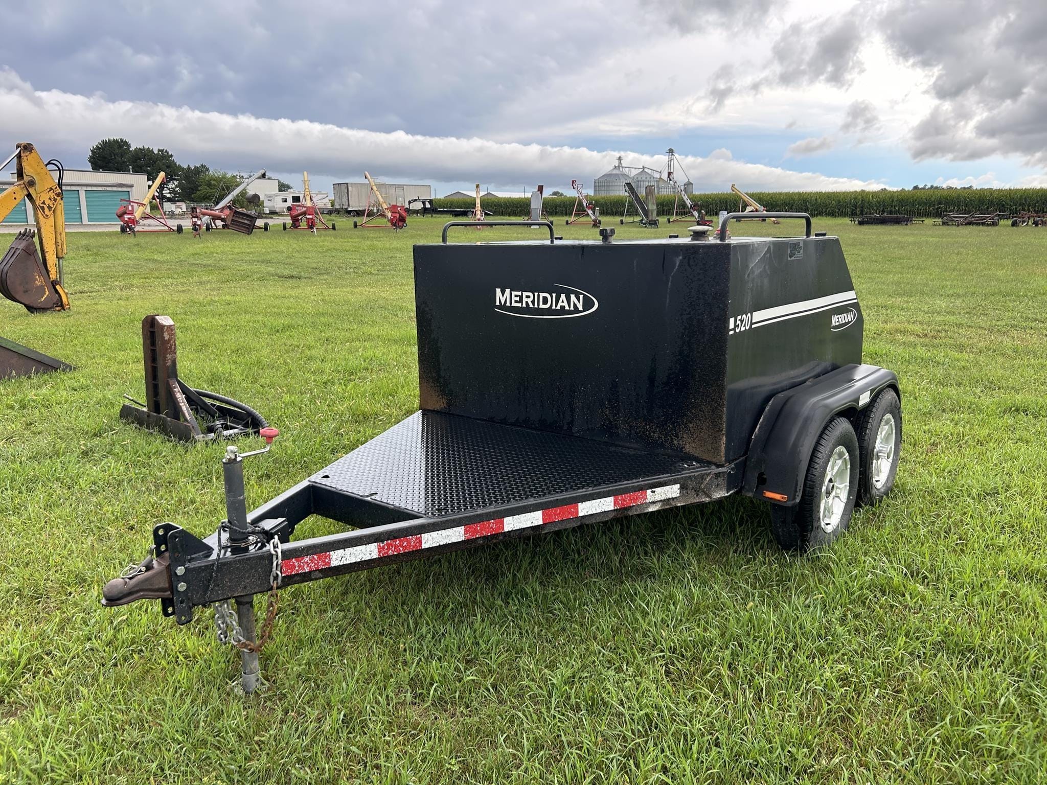 2015 Meridian 520 Equipment Image0