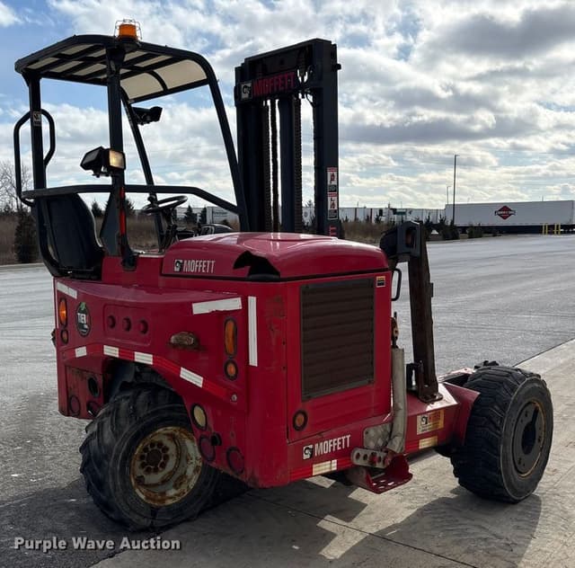 Image of Moffett M55 equipment image 4