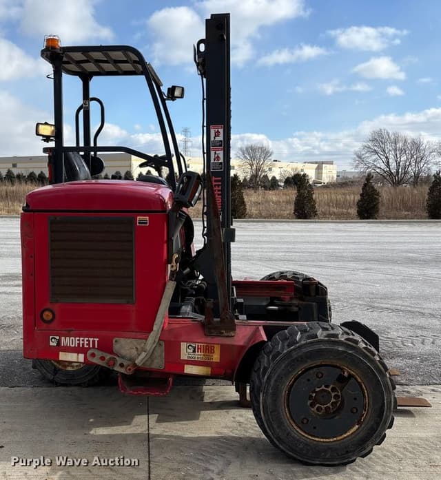 Image of Moffett M55 equipment image 3