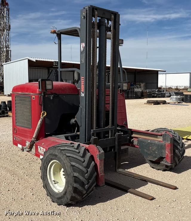 Image of Moffett M8 55.3 equipment image 2