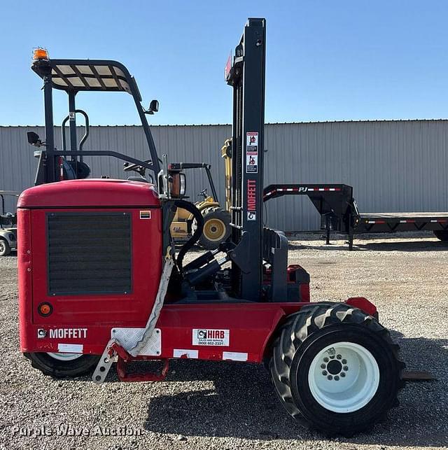 Image of Moffett M8 70.3 equipment image 3
