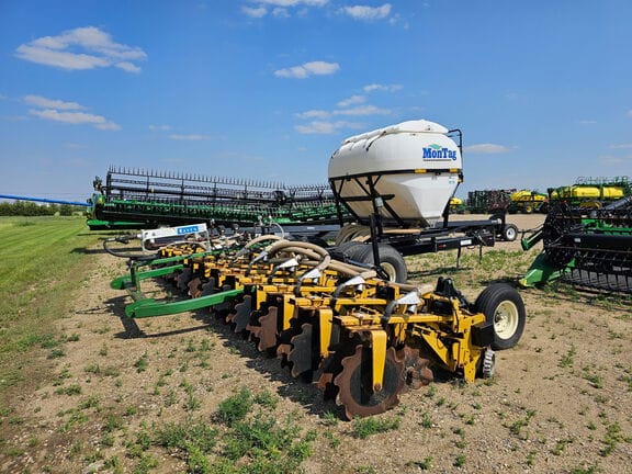 2015 Moore-Built Undetermined Equipment Image0