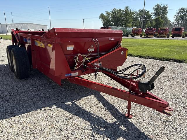 Image of New Holland 195 equipment image 1