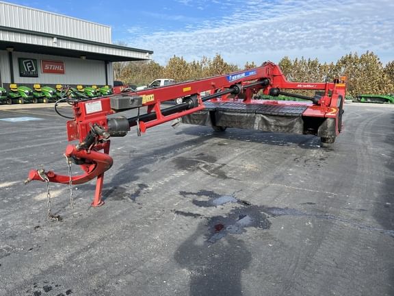 2015 New Holland 313 Equipment Image0