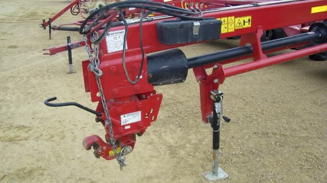 Image of New Holland 313 equipment image 2