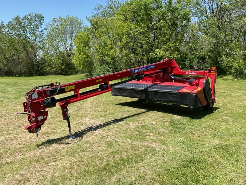 2015 New Holland 313 Equipment Image0