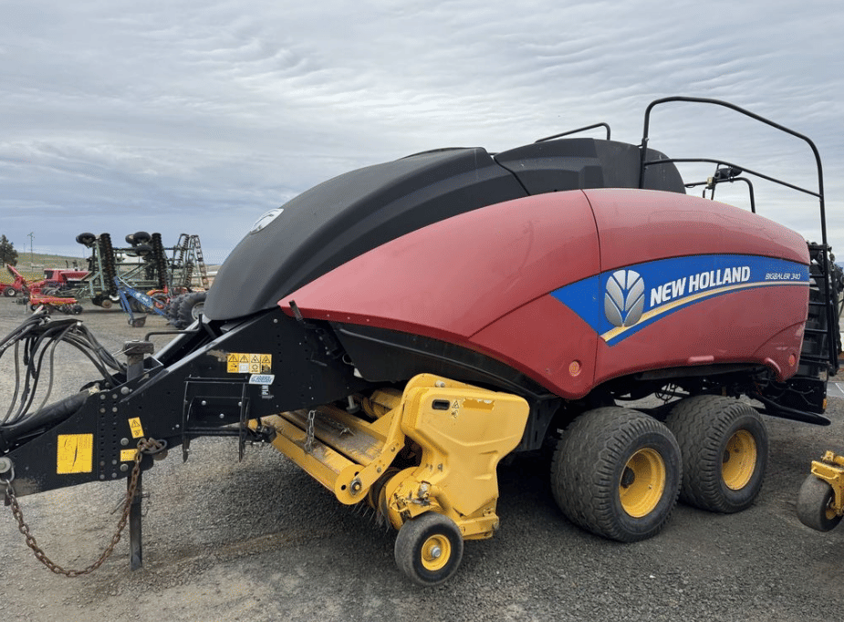 Image of New Holland Big Baler 340 Image 0