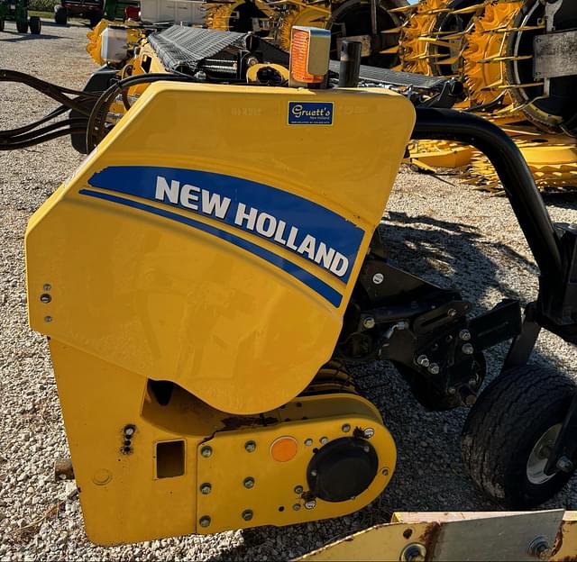 Image of New Holland 380FPA equipment image 4