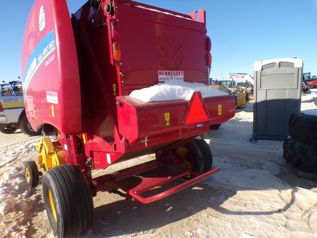 Image of New Holland RB450 equipment image 4