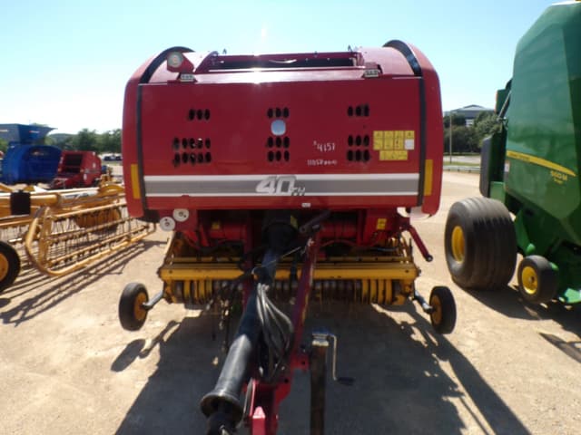 Image of New Holland RB450 Silage Special equipment image 2