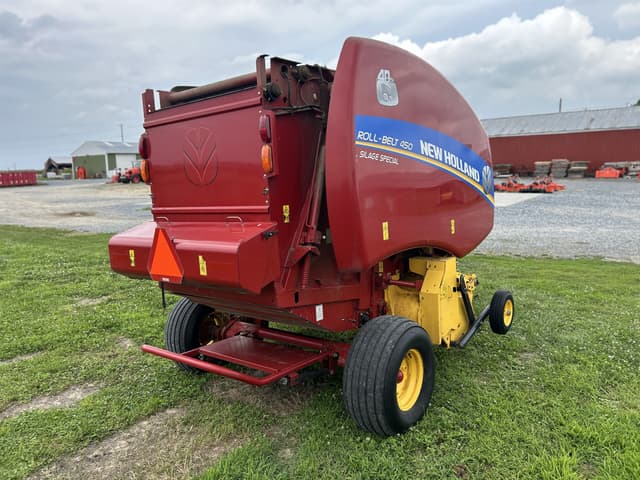 Image of New Holland RB450 equipment image 4