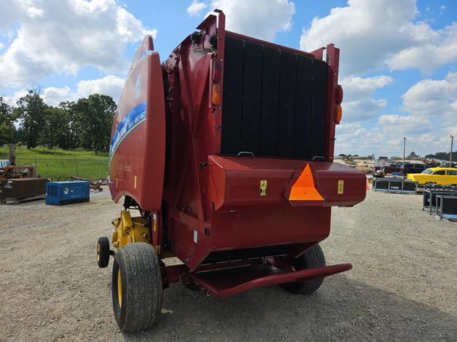 Image of New Holland 460 equipment image 4