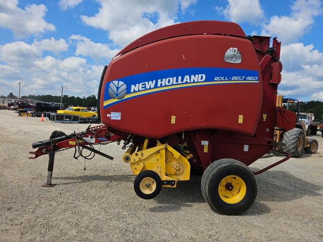 Image of New Holland 460 equipment image 2