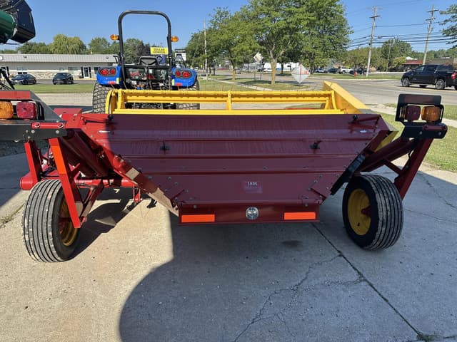 Image of New Holland 488 equipment image 4