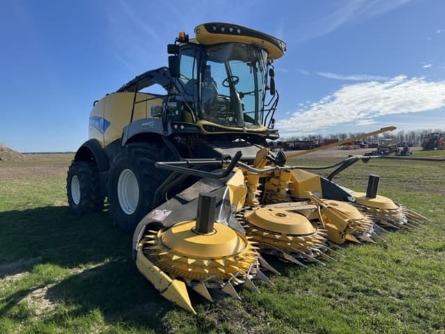 Image of New Holland 600BFI equipment image 2