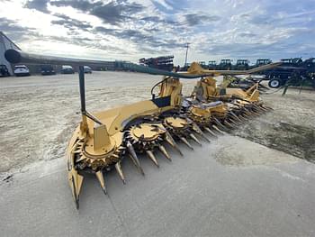 2015 New Holland 600SFI Equipment Image0