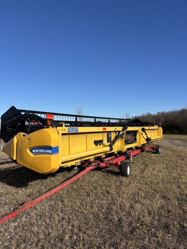 Image of New Holland 740CF-35 Image 0