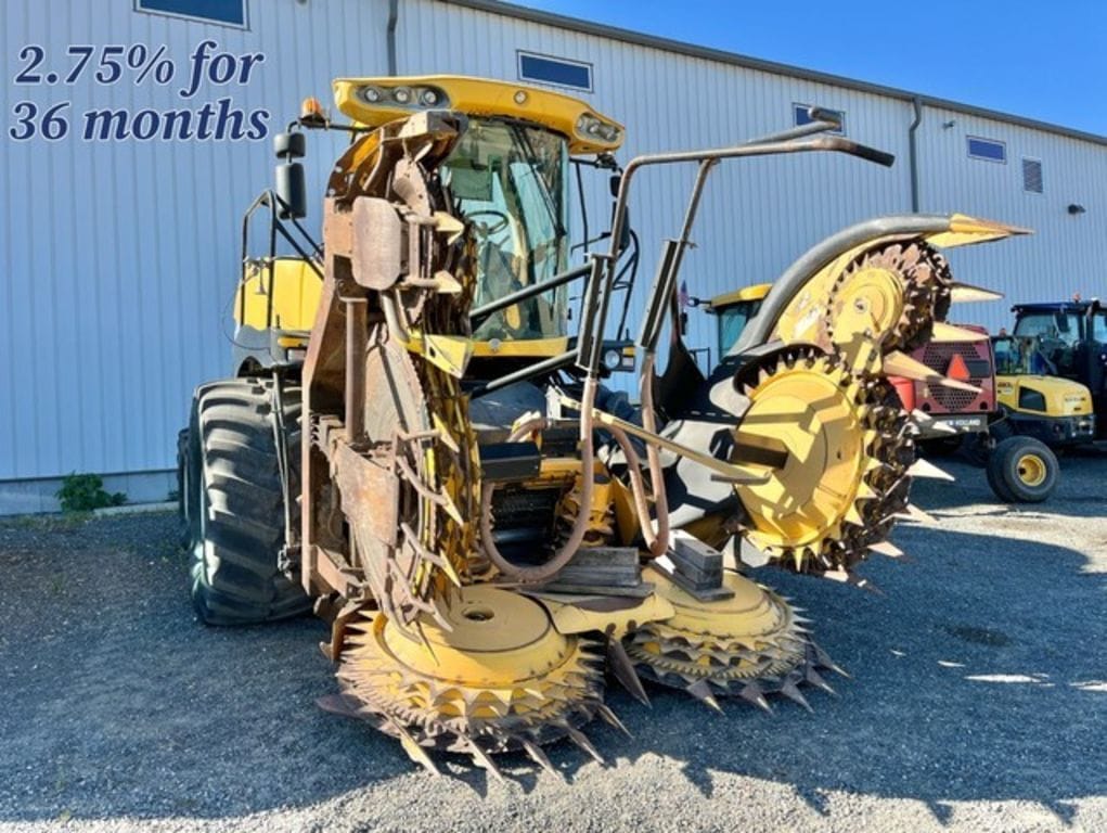 2015 New Holland 750BFI Equipment Image0