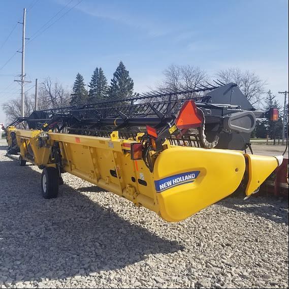 Image of New Holland 880CF equipment image 3