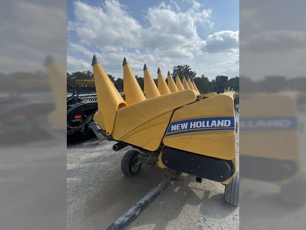 2015 New Holland 980CR Equipment Image0