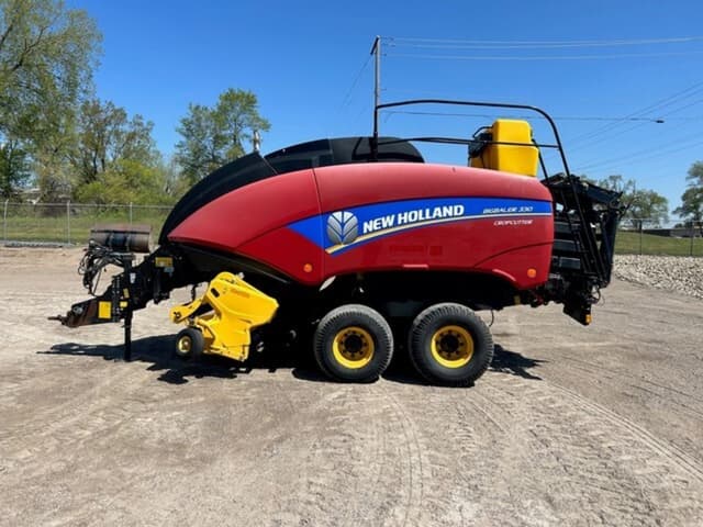 Image of New Holland BB330S equipment image 1