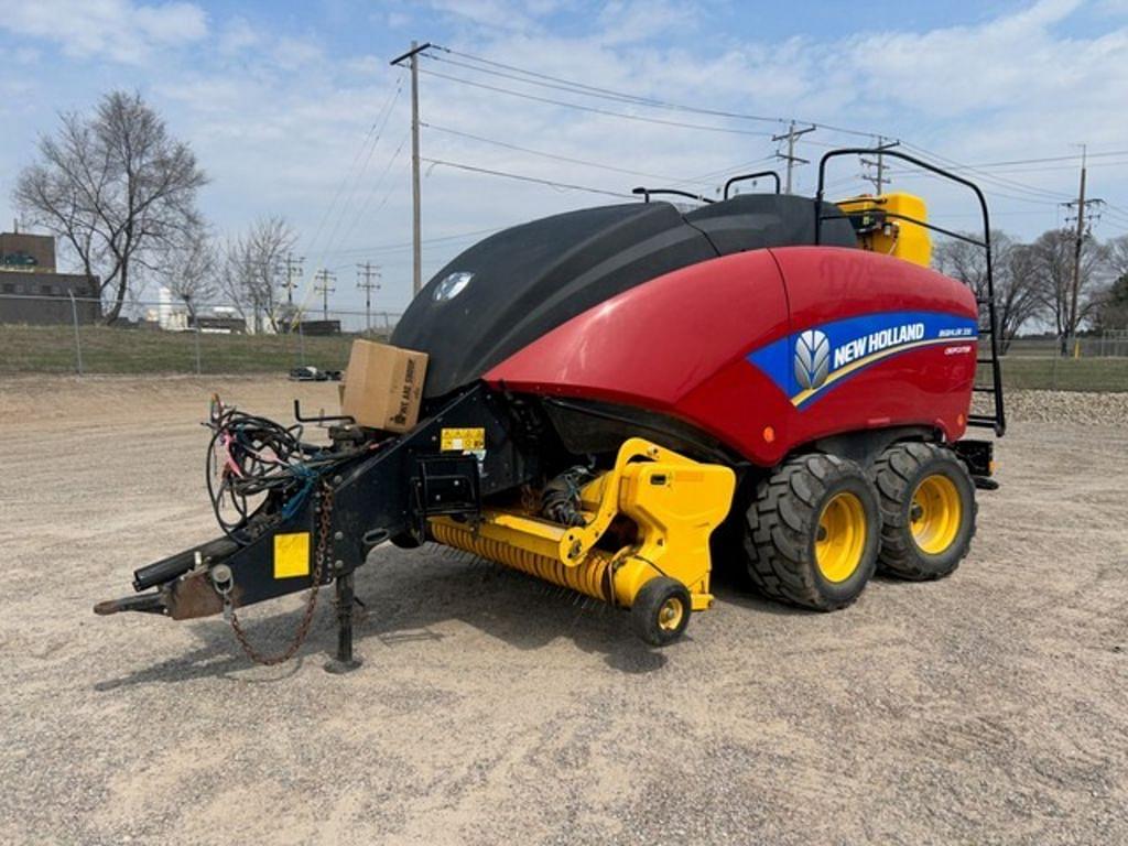 Image of New Holland Big Baler 330 CropCutter Primary image