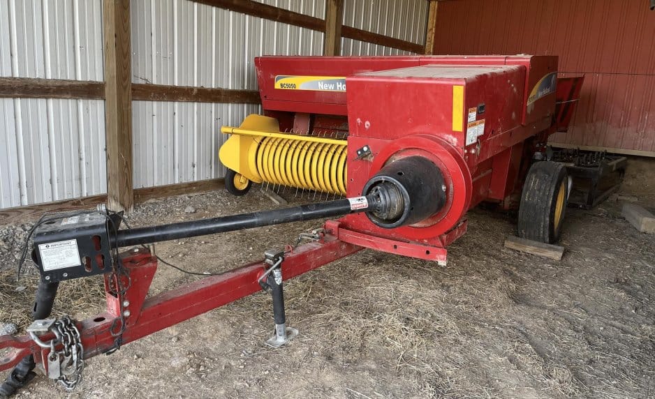 2015 New Holland BC5050 Equipment Image0