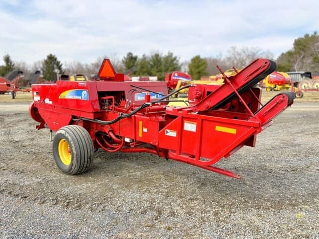 Image of New Holland BC5060 equipment image 2