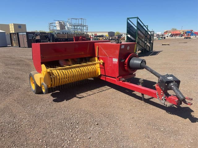 Image of New Holland BC5060 equipment image 3